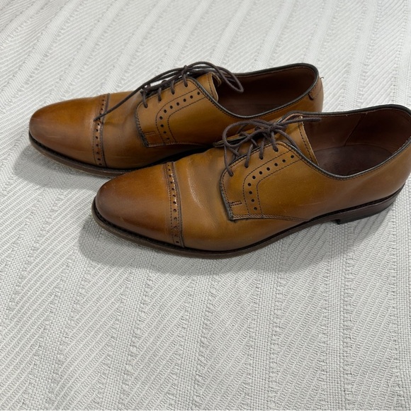 Allen Edmonds Clifton Walnut Brown leather cap toe shoes, size 10D - Picture 4 of 13